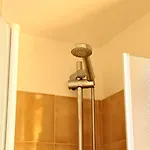 N303 - Comodo Con Giardino A *