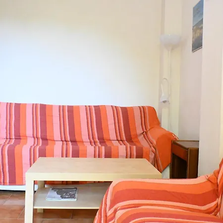 N303 - Comodo Con Giardino A Apartament Numana