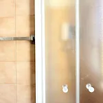 N303 - Comodo Con Giardino A