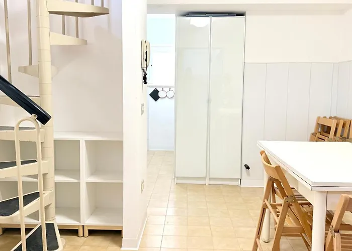 N303 - Comodo Con Giardino A Διαμέρισμα