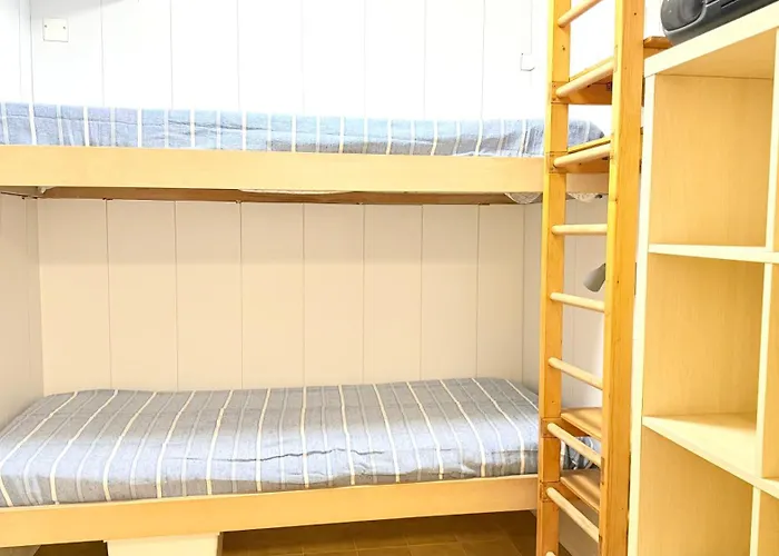 N303 - Comodo Con Giardino A *